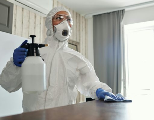 Jak przeprowadza się dezynfekcję pomieszczeń? Dezynfekcja pomieszczeń