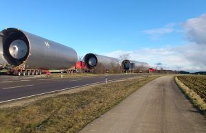 Jak transportować duży lub dziwnych rozmiarów ładunek? transport ponadgabarytowy